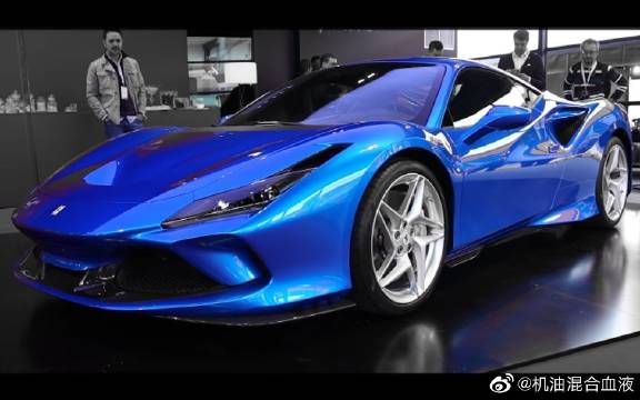全新蓝色法拉利f8,2019年超跑,法拉利488升级换代