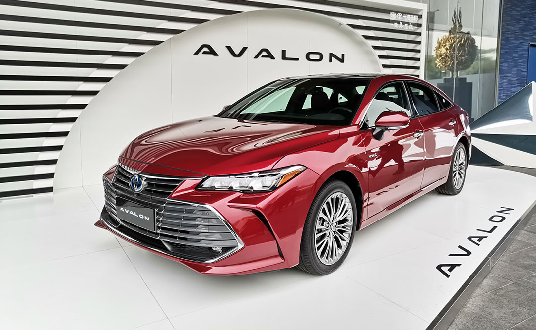 全新亚洲龙\/卡罗拉领衔!丰田今年狂推8款新车，坐等上市!