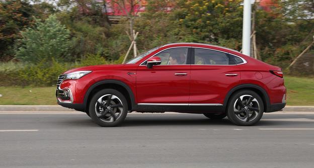 长安CS85什么时候上市?抢先评测这台轿跑SUV值不值得买