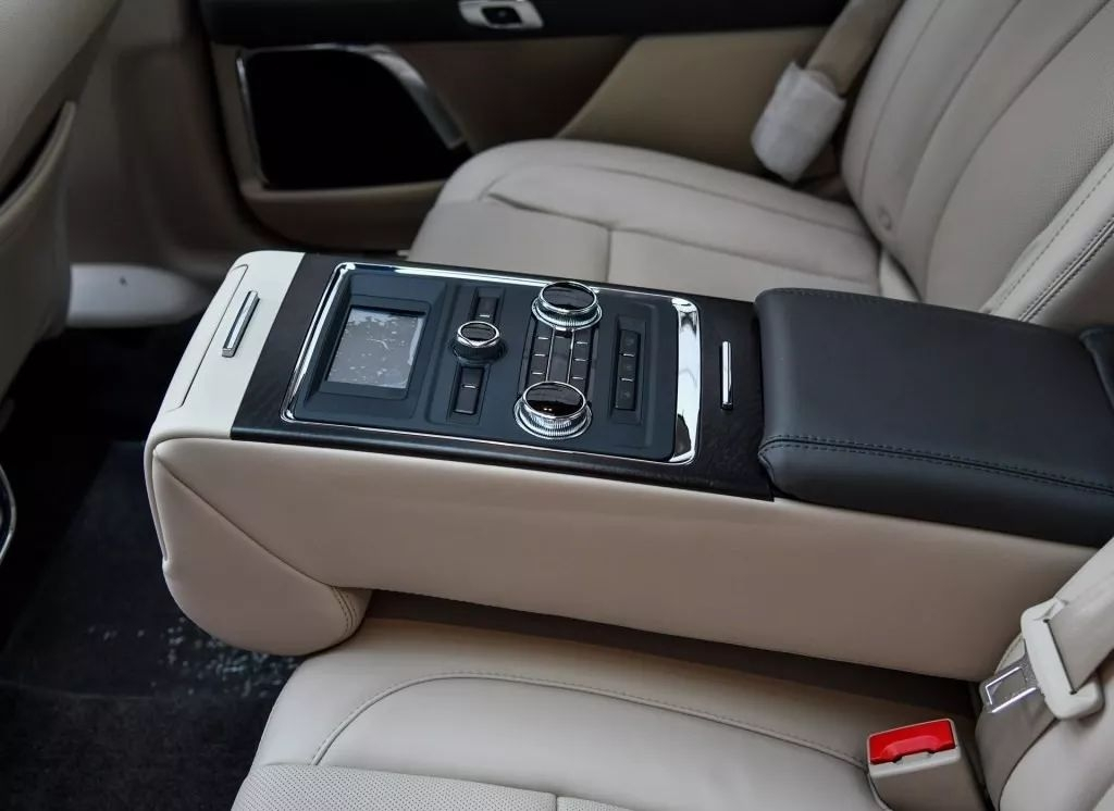 进口比合资还便宜,和奔驰不一样的豪华,被低估