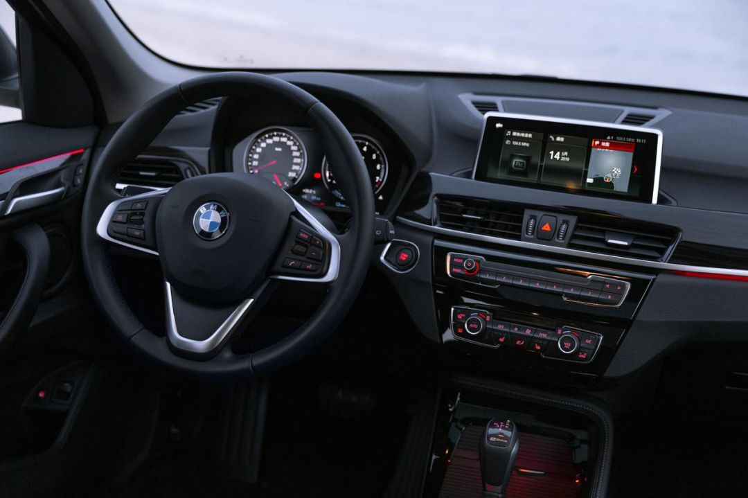 纯电续航竟然高达110公里？ BMW X1插电式混合动力里程升级版畅游海南