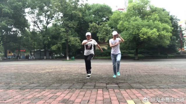 这首歌是谁编的循环歌太搞笑了,减肥听了好几塑身能减肥穿吗背心图片