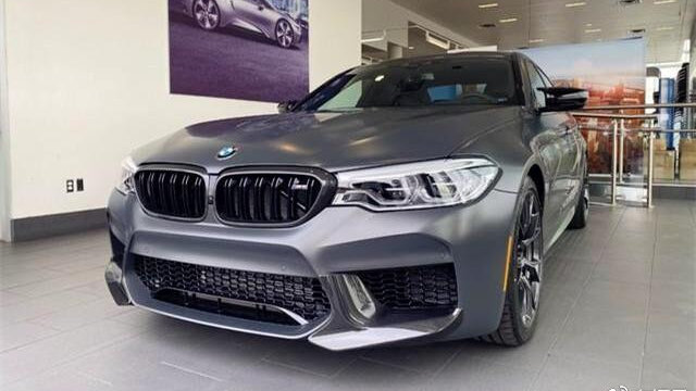 最帅“宝马5系”亮相，战斗灰车身，四出排气，625马力3.3秒破百！