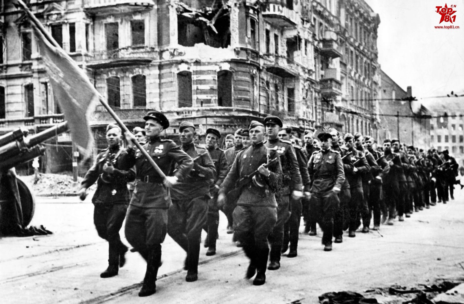 Wwii的苏联士兵 库存照片. 图片 包括有 白种人, 男性, 绿色, 查出, 俄语, 军事, 背包, 乌克兰 - 50144188