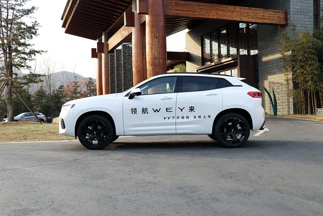 豪华升级更安全 试驾WEY VV7升级款