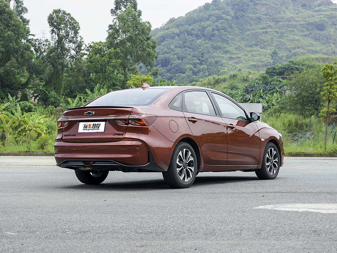 百公里5个油,最低7万多,这些家轿不仅卖得好,还靠谱