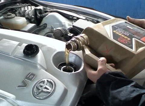 汽车定期检查这几处地方，动力猛又油耗低，保养能省一半钱