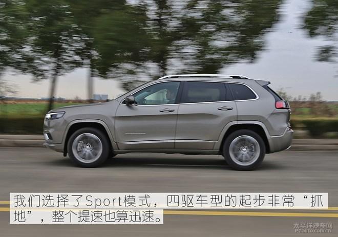 2.0T，真香？新版Jeep自由光四驱全能版评测！