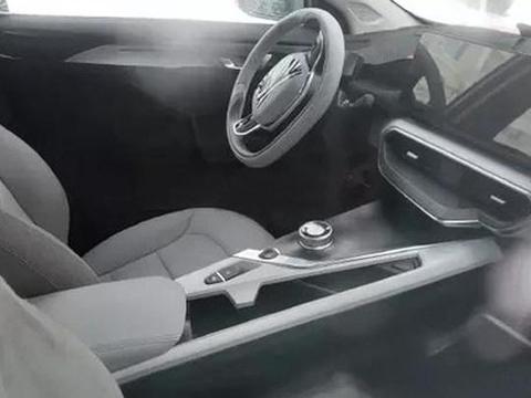 高科技 新理念 吉利GE11内饰看起来有点科幻