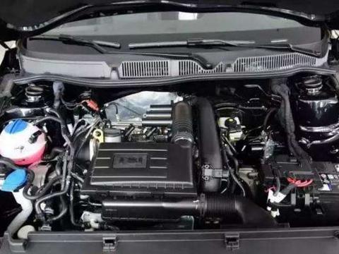 汽车的玻璃水用完了自己可以加吗？这简单的问题，很多人还不清楚