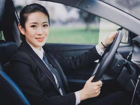 为了体验新车新功能，刚买两年的车就要卖掉，这样划算吗？