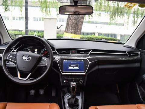 油耗不到6，6安全气囊标配，不到8万就顶配，月销量却不过百