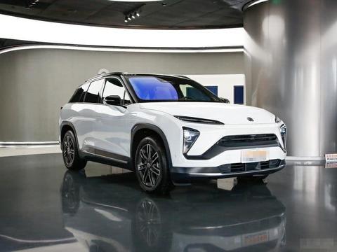 全新蔚来ES6亮相！长4.85米，数字座舱+智能电子4驱，加速4.7秒