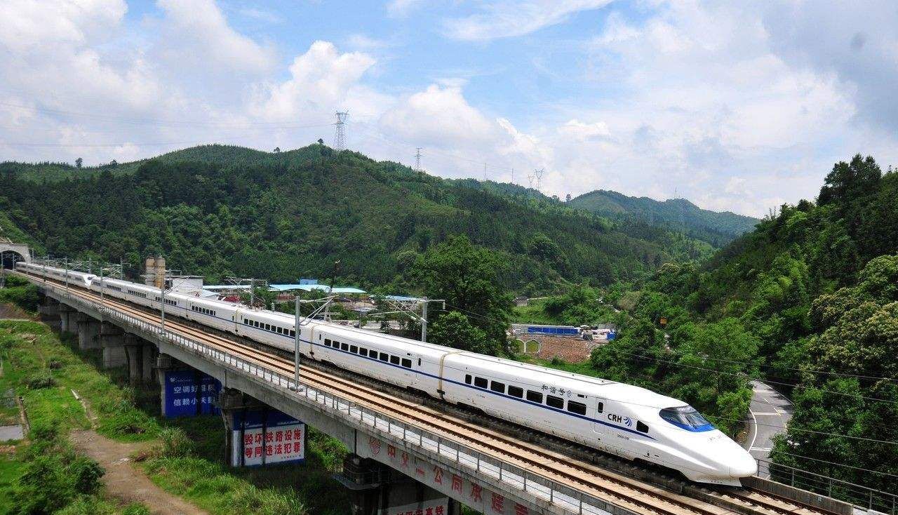 中国县城人口_中国人口大流动 3000个县全景呈现 常住人口 人口 小学生 新浪(3)