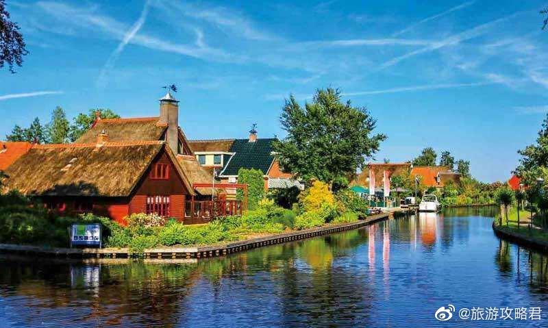 羊角村丨位于荷兰 以纵横交错的运河水道,闲适安宁的田园风光,历史
