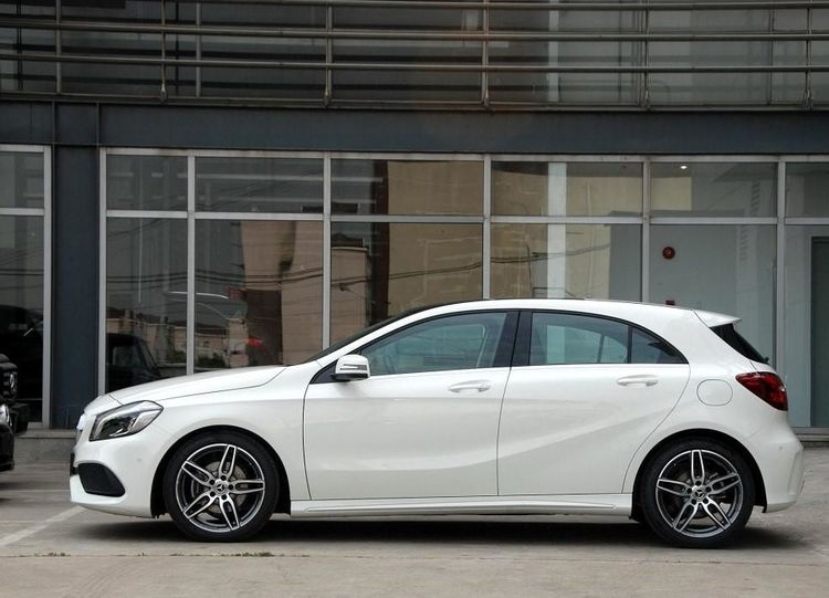 全新A级大曝光！搭载AR技术，2.0T配四驱，小屁股引领潮流