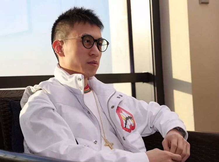 比王思聪还有钱的沪上皇,低调炫富,劳斯莱斯