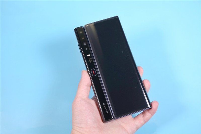 华为5g折叠屏手机mate x深度体验评测:开局就