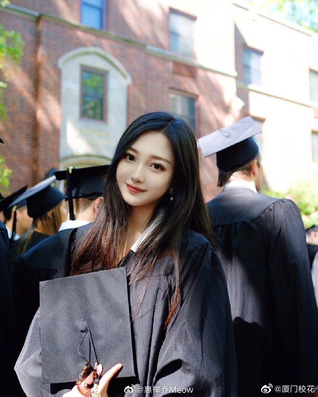 她叫惠榉乔,就读于美国福特汉姆大学,曾获201