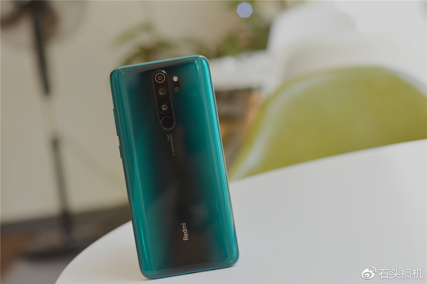外观全新设计手感也极佳千元王者redminote8pro上手