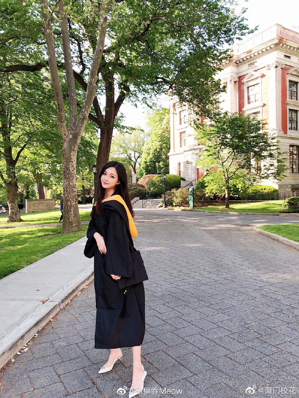 她叫惠榉乔,就读于美国福特汉姆大学,曾获201