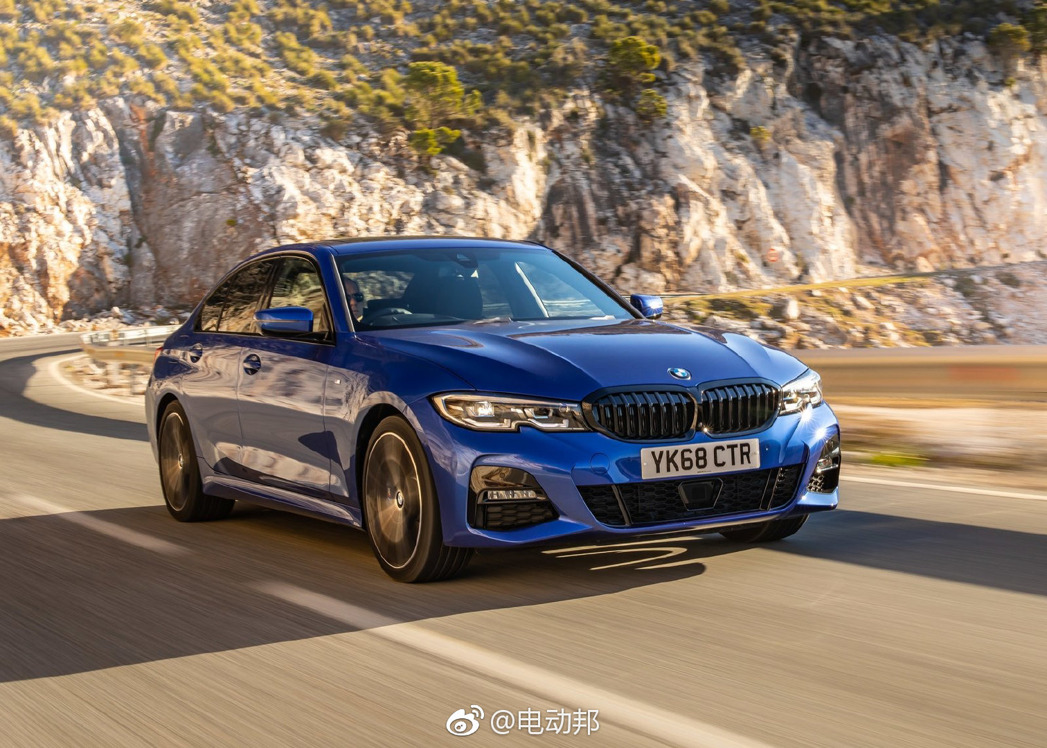 2019款宝马3系官图发布,新款在尺寸上较现款有升级