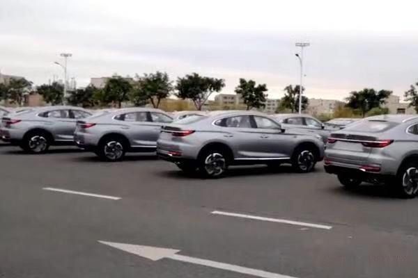 首批19款长安CS85成功下线!灰色车身比宝马X6帅气,预售15万起