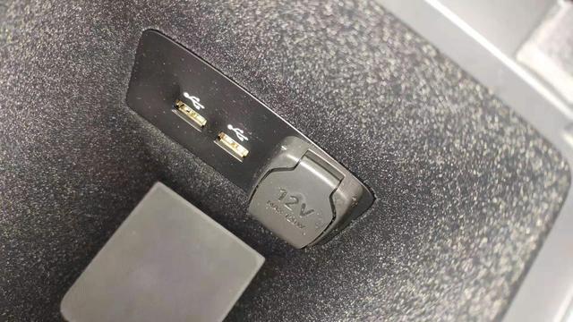 上市3天,仅有的两辆现车就被买走!2019款领克01纯好在哪?