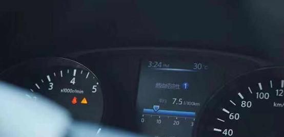 全系国六,轴距超2米7,配日产7速CVT,比RAV4卖得好