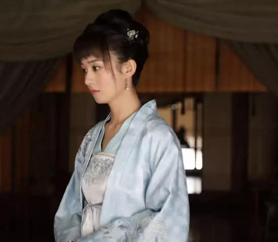 过年发红包,冯绍峰给赵丽颖发这个数目,有点少