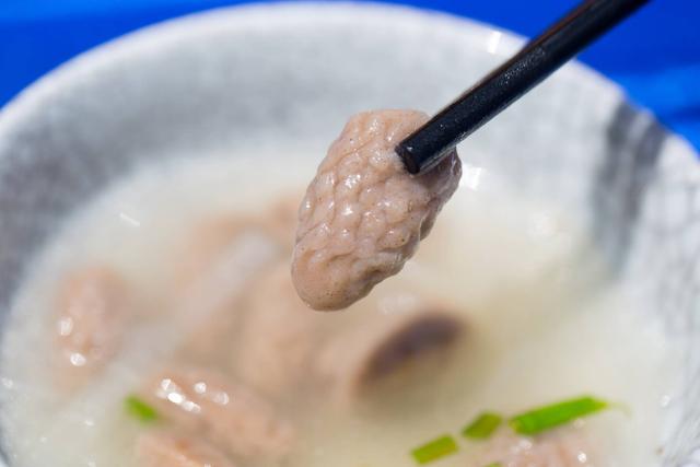 荞麦老鼠因形状神似小老鼠而得名.