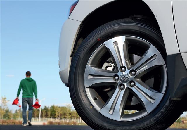 汽车为什么越开噪音越大？问题出在哪？