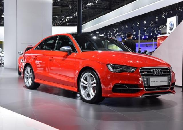 保养汽车时别再坐着休息了，老司机说多看这几点，避免吃亏