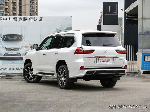 实拍|全新雷克萨斯LX570 巅峰特别版,比老款更炸眼,内饰很赞
