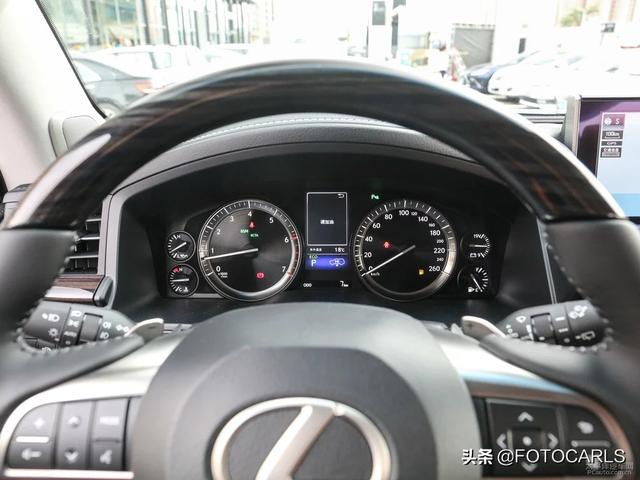 实拍|全新雷克萨斯LX570 巅峰特别版,比老款更炸眼,内饰很赞