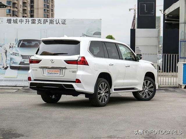 实拍|全新雷克萨斯LX570 巅峰特别版,比老款更炸眼,内饰很赞