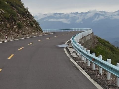 开车需谨记的几点，大家也一定不要忽视这些东西