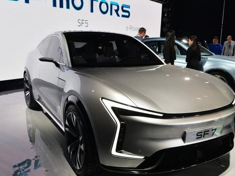 国产新能源又出巅峰车型，3秒破百，续航500KM真让人心动！