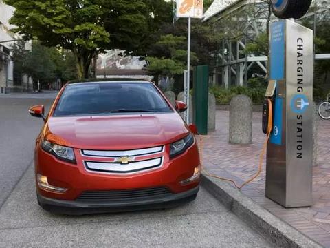 2019年新能源车政策大变 到底该买啥车？