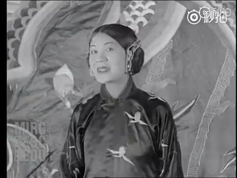 1930年，梅兰芳赴美国表演《费贞娥刺虎》