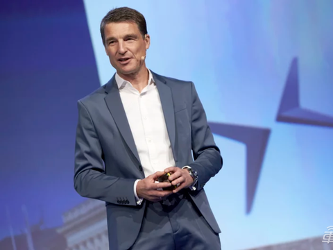 极星CEO谈首款车型采用插混原因 未来将更打造无人出租车网络