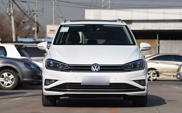 它才是最适合家用的大众车,油耗6L仅8万起,可惜欣赏的人不多