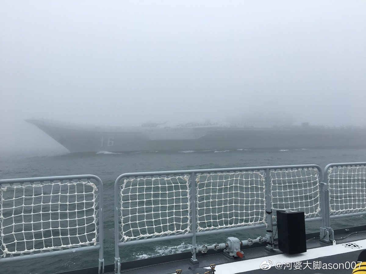 来华参加 庆祝活动的德国海军参谋部长Andrea