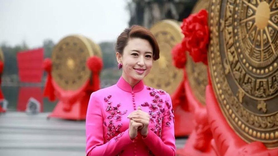 当年在《挑战主持人》节目获胜的多位选手，如今都在主持央视春晚