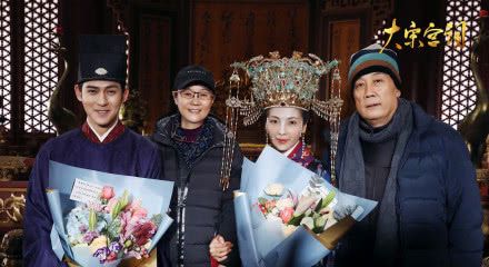 刘涛新剧造型真“扎眼”，完美诠释“珠光宝气”，让人一看就出戏