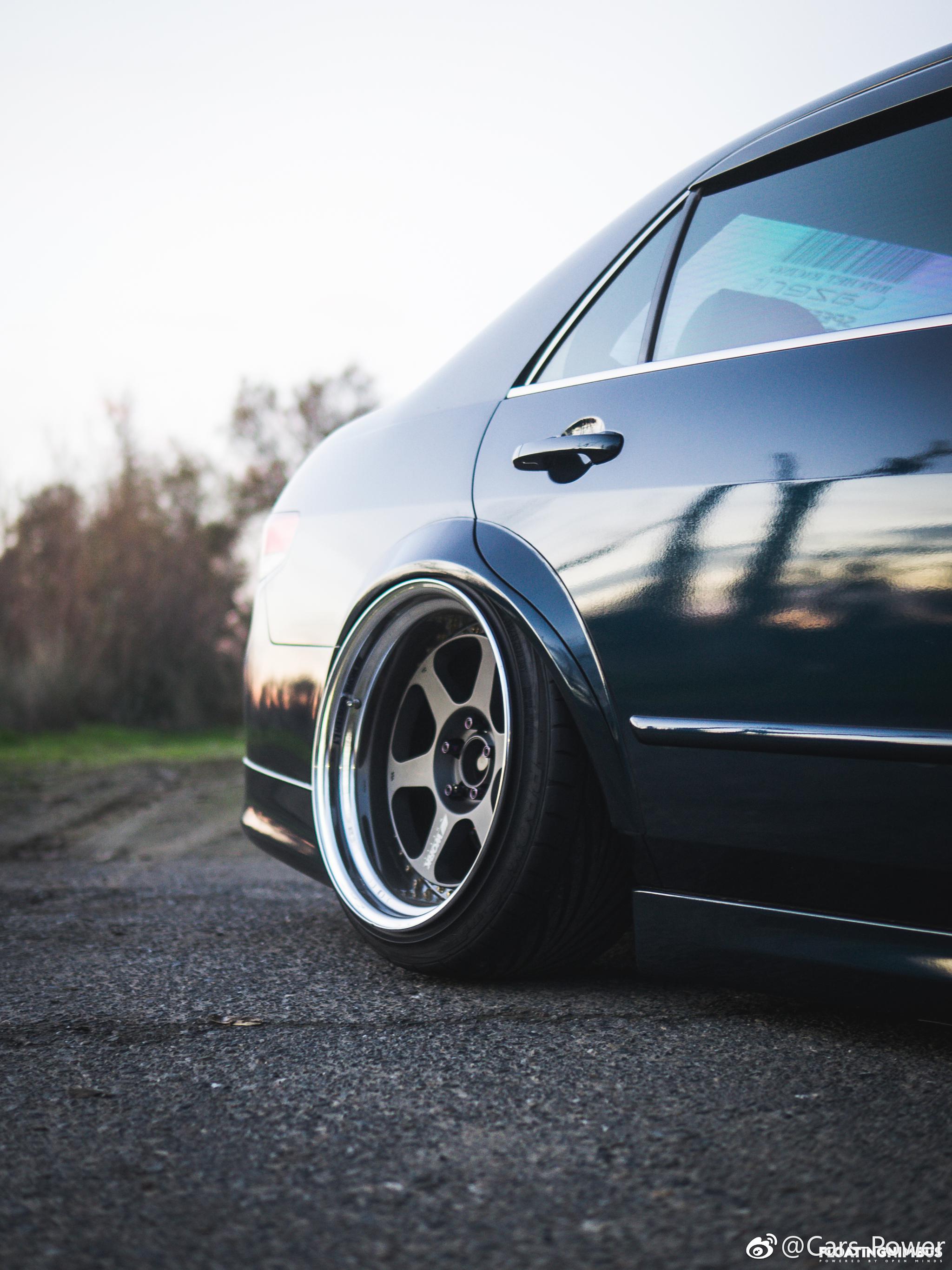 宽体姿态-本田雅阁 6代目