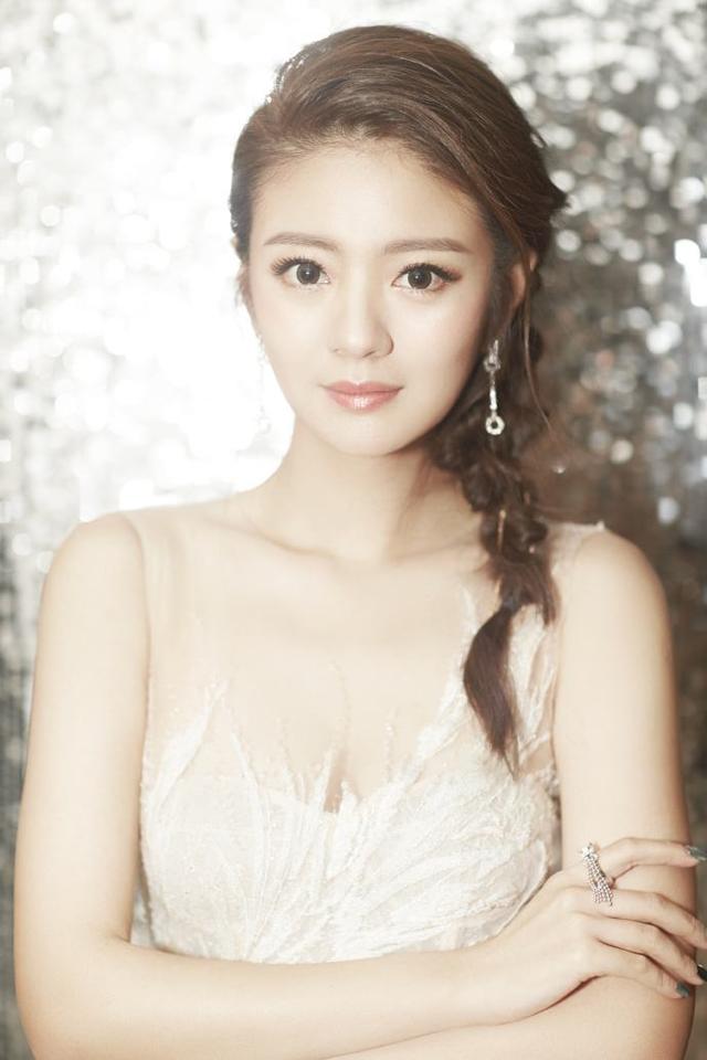 娱乐圈几位惹不起的女明星，韩雪军人家世，其中一位黑道家世