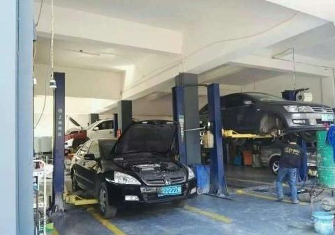 汽车超过质保期后，必须要到4S店保养吗？维修师傅：谁告诉你的