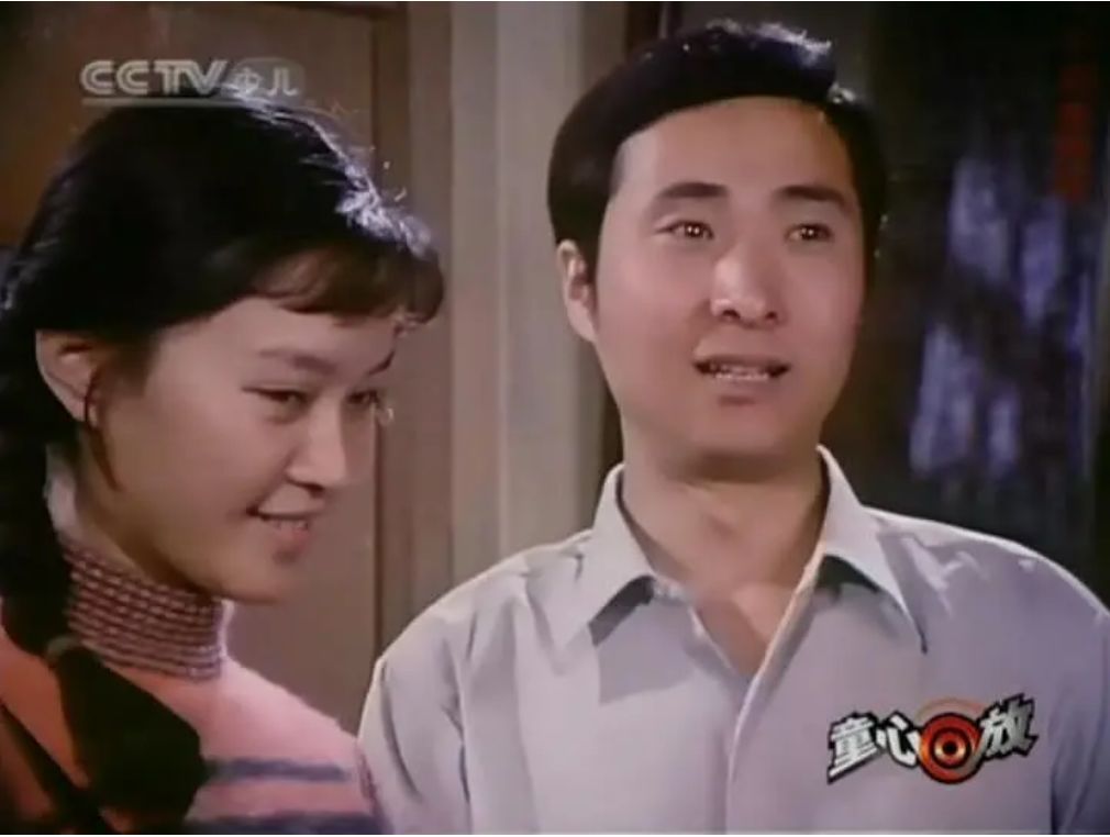 这部电影是刘晓庆的转折点,陈强陈佩斯父子不愧是中国喜剧第一人