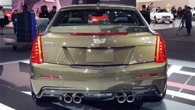 最帅“凯迪拉克ATS”实车亮相，青铜色车身，四出排气，马力470匹